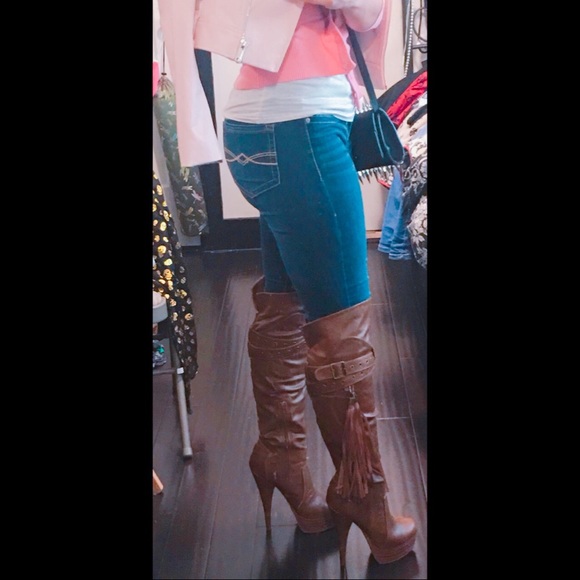 Meet your Posher, Catalina - Picture 3 of 5